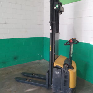 Apilador Caterpillar NSP16N