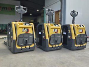 Transpaleta Caterpillar eléctrica